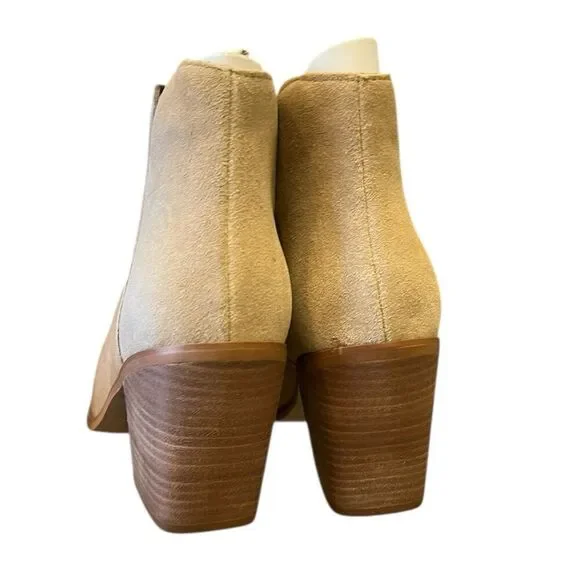 Lisa Vicky Tan Camel Split Kicky Suede Bootie 9.5 - Picture 3 of 4